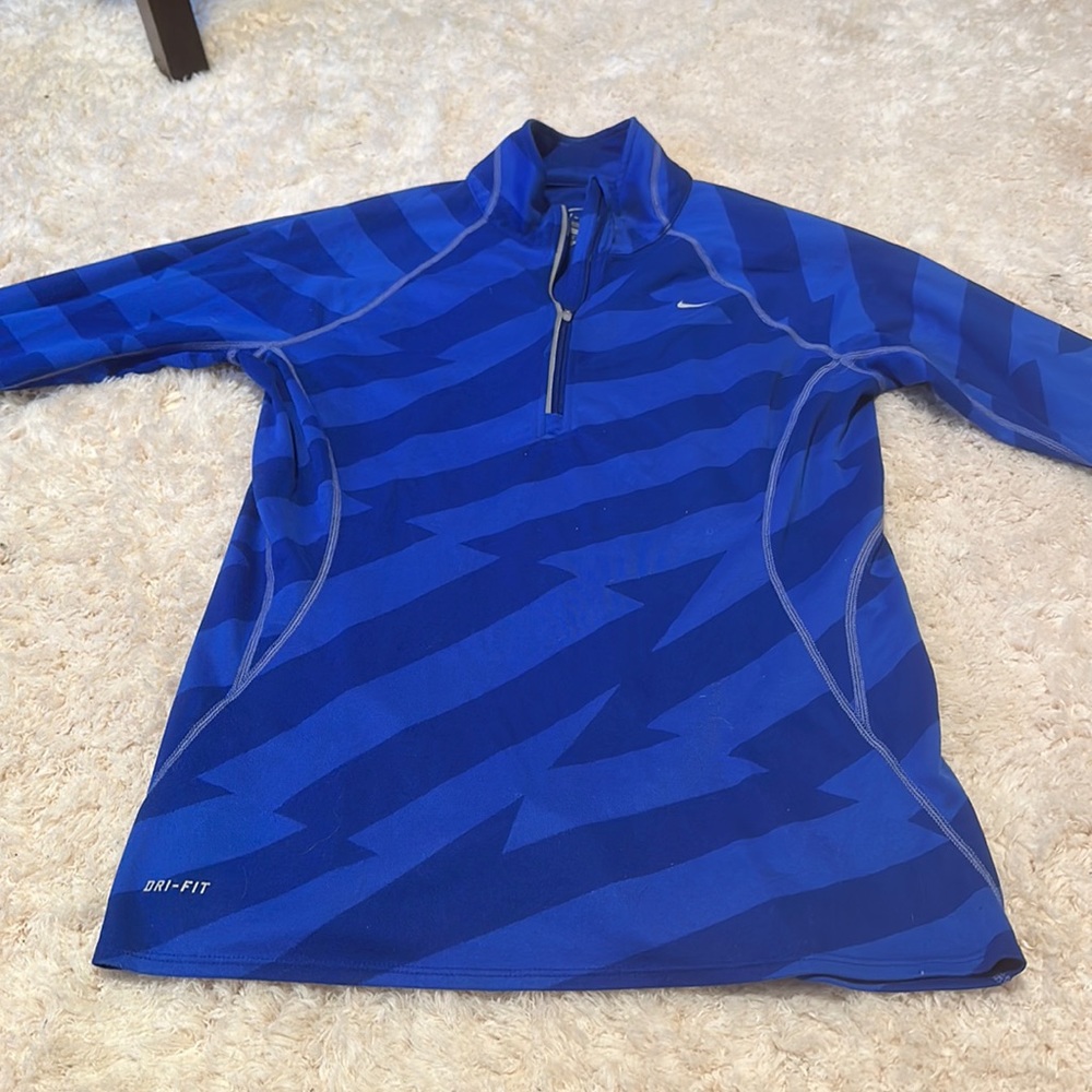 Nike stripe dri fit pull over